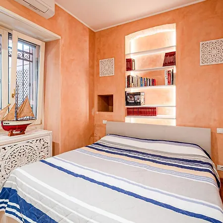 Appartamento Le Palme - Exclusive Garden Retreat & Parking *
